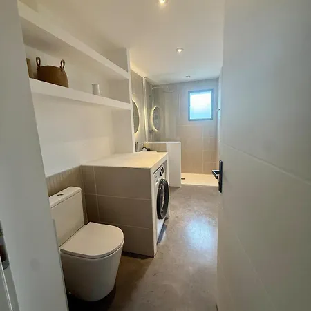 Appartement En Rez-de-jardin Saintes-Marie-la-Mer